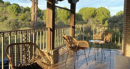 Country House 5000sqm · Pool · Paddel · Bbq · 1h f/ Madrid-åvila-toledo · 16pax