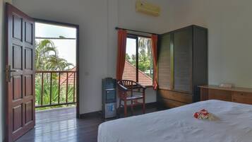 3 quartos, ferros/tábuas de passar roupa, Wi-Fi, roupa de cama