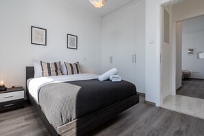 2 dormitorios, tabla de planchar con plancha, wifi gratis y ropa de cama
