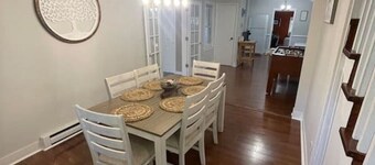 Peaceful Retreat on Creekside