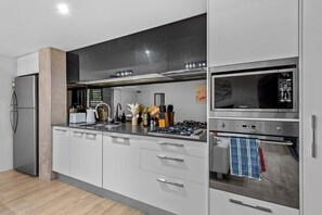 Fridge, microwave, oven, dishwasher