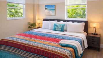 1 bedroom, desk, WiFi, bed sheets