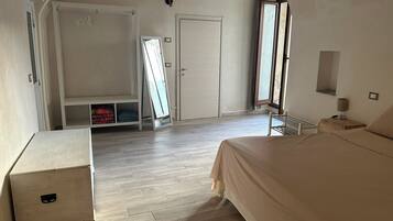 2 Schlafzimmer, Bügeleisen/Bügelbrett, Reisekinderbett, kostenloses WLAN