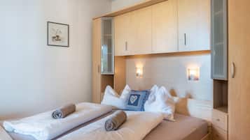 1 chambre, bureau, Wi-Fi gratuit, draps fournis