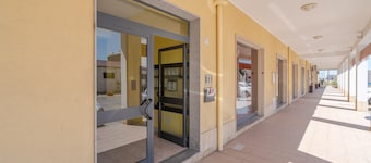 Apartment 'A Casa Mia' with Sea View, Wi-Fi and Air Conditioning