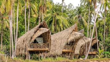 Plage privée, sable blanc, cabines gratuites, navette pour la plage