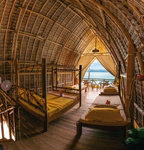 Private beach, white sand, free beach cabanas, beach shuttle - Isla - The Isla Experience (El Nido)