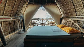 Traditional Double Room | Bed sheets