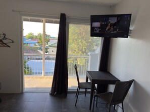 标准双人房, 1 张大床 | 露台