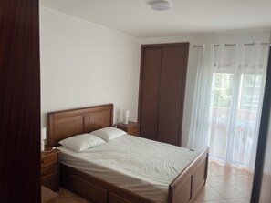 1 dormitorio, tabla de planchar con plancha, wifi gratis