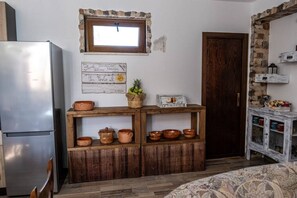 Interior - A Place in the Sun - Caltanissetta (Caltanissetta)