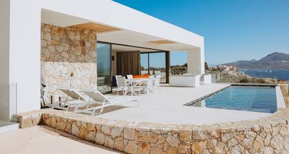 Villa d' architecte avec superbe vue sur la baie de Calvi, entre mer et montagne