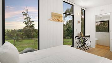 1 bedroom, bed sheets