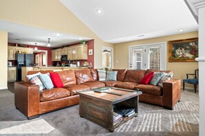 Smart-tv en een open haard