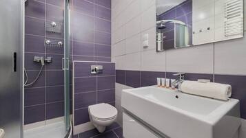 Shower, hair dryer, shampoo