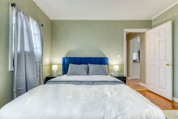 3 bedrooms, iron/ironing board, free WiFi, bed sheets