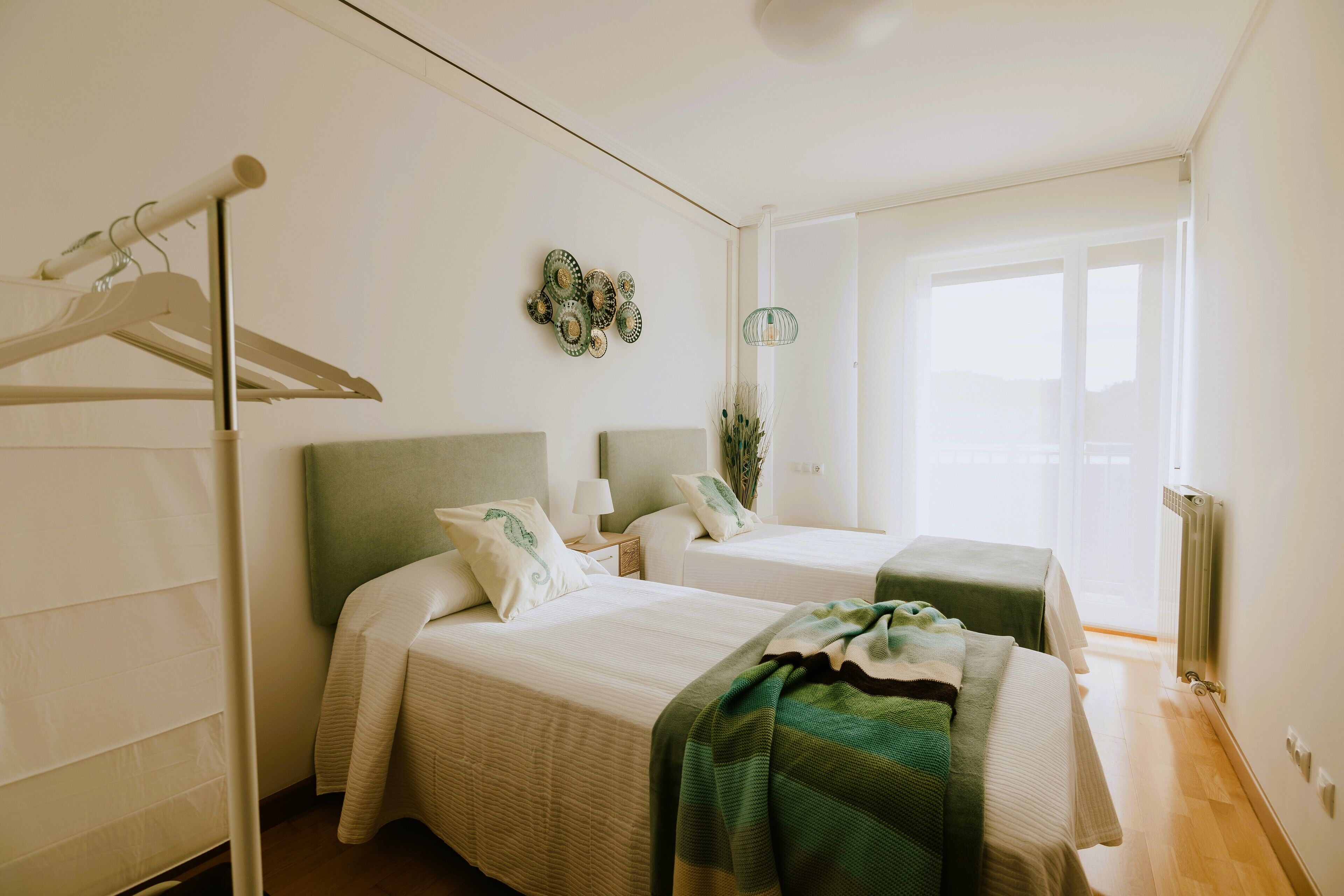 2 bedrooms, desk, soundproofing, iron/ironing board