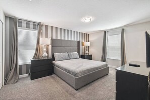 6 Schlafzimmer, Bügeleisen/Bügelbrett, Reisekinderbett, WLAN