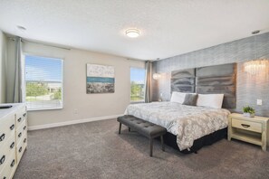 6 chambres, fer et planche à repasser, lit de bébé portatif, Wi-Fi