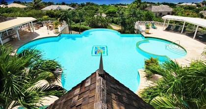 Luxury penthouse apartment on exclusive Sugar Hill resort with beach club access