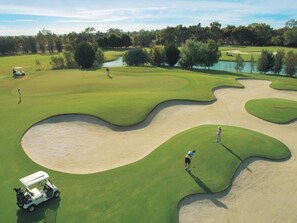 Golf - Jacaranda Motel & Holiday Units (Swan Hill)