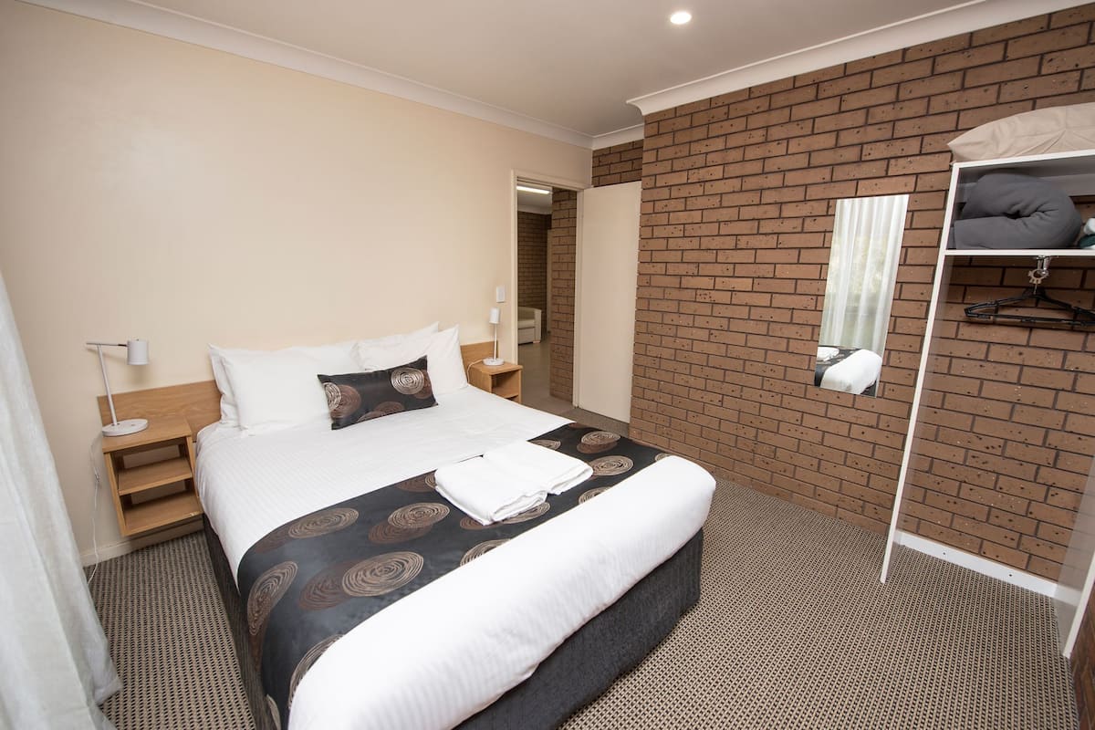 2 bedrooms, free WiFi