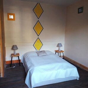 4 Schlafzimmer, Bügeleisen/Bügelbrett, WLAN, Bettwäsche