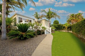 Exterior - NEW! Gorgeous Villa: 3BD Home with POOL in Pacific Beach, Firepit, & AC! (San Diego)