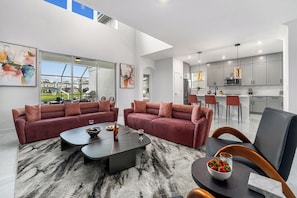 6 Bedroom Estate with Pool | Living area | Smart TV - Villatel Orlando Resort (Orlando)