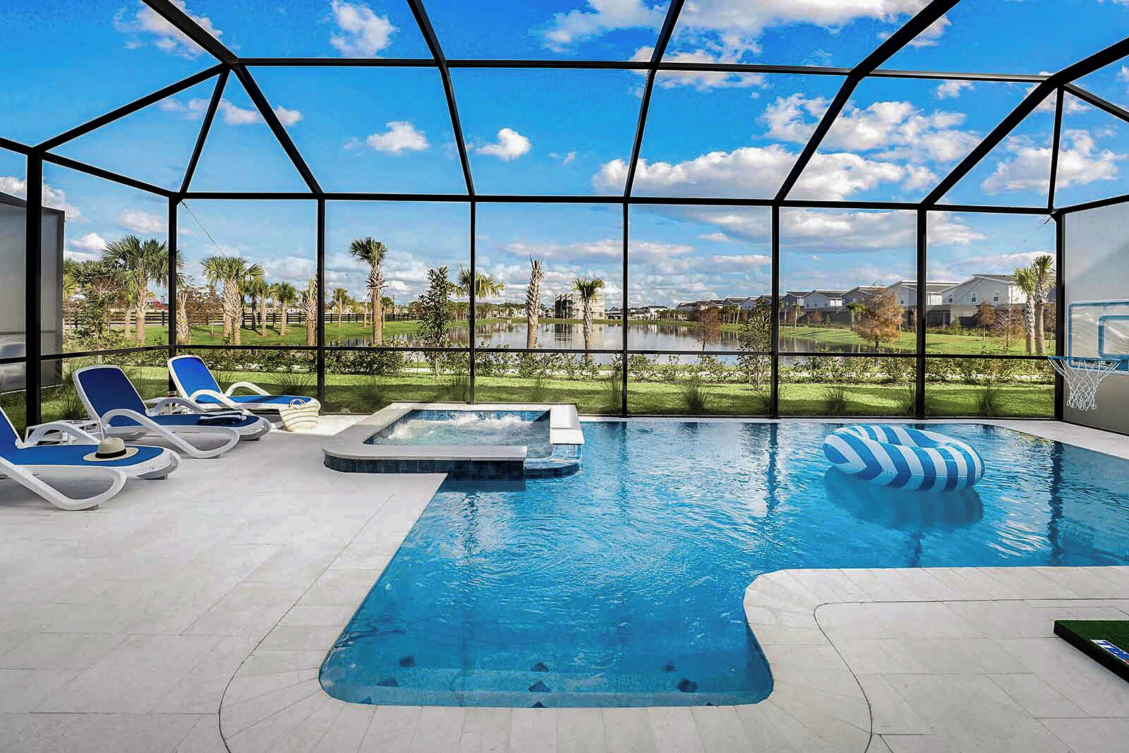 6 Bedroom Estate with Pool and Theater | Private pool