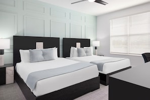 6 Bedroom Estate with Pool - Villatel Orlando Resort (Orlando)