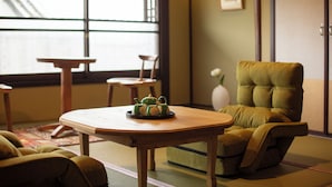 Villa de diseñador | 2 habitaciones, cortinas blackout y tabla de planchar con plancha