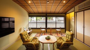 Villa de diseñador | 2 habitaciones, cortinas blackout y tabla de planchar con plancha