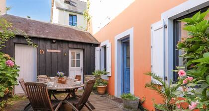 Maison pour 7 - 100m du port du Bono