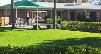 Charleville Waltzing Matilda Motor Inn