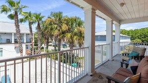 Property grounds - ~Private Home w/ Pool~ 3Br/3Ba ~ Sleeps 8! (Miramar Beach)