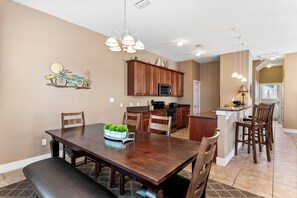 Dining - ~Private Home w/ Pool~ 3Br/3Ba ~ Sleeps 8! (Miramar Beach)
