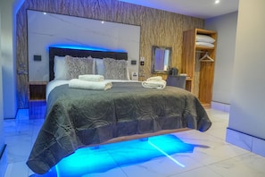 1 bedroom, premium bedding, individually decorated