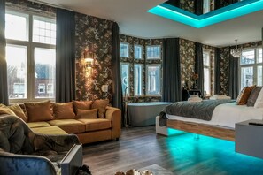Suite Supérieure, salle de bains attenante | 1 chambre, literie de qualité supérieure, décoration personnalisée