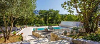 Holiday apartment with pool