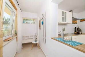 Interior - Holiday apartment with pool in idyllic surroundings (Tribalj)