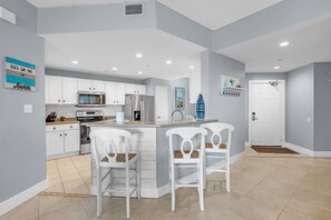 冰箱、微波炉、烤箱、洗碗机