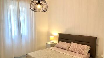 2 quartos, ferros/tábuas de passar roupa, berço de viagem, Wi-Fi