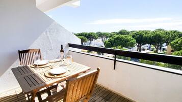 Apartment | Terrace/patio