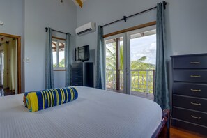 2 slaapkamers, een bureau, een strijkplank/strijkijzer, gratis wifi