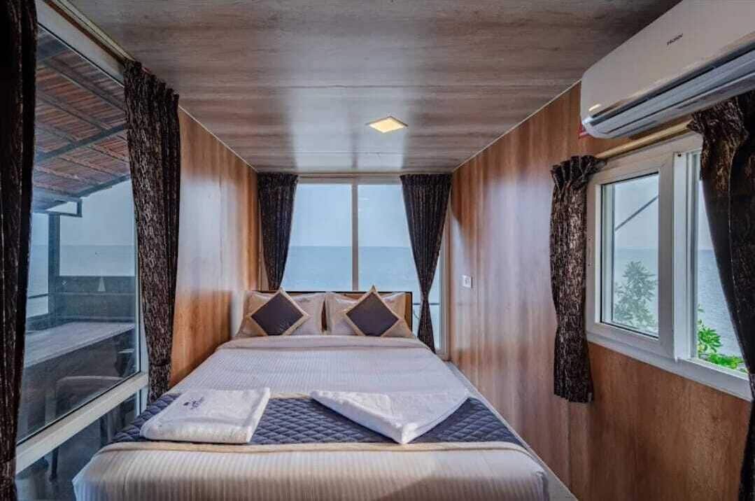 Club Double Room | Premium bedding, memory foam beds, individually furnished, desk