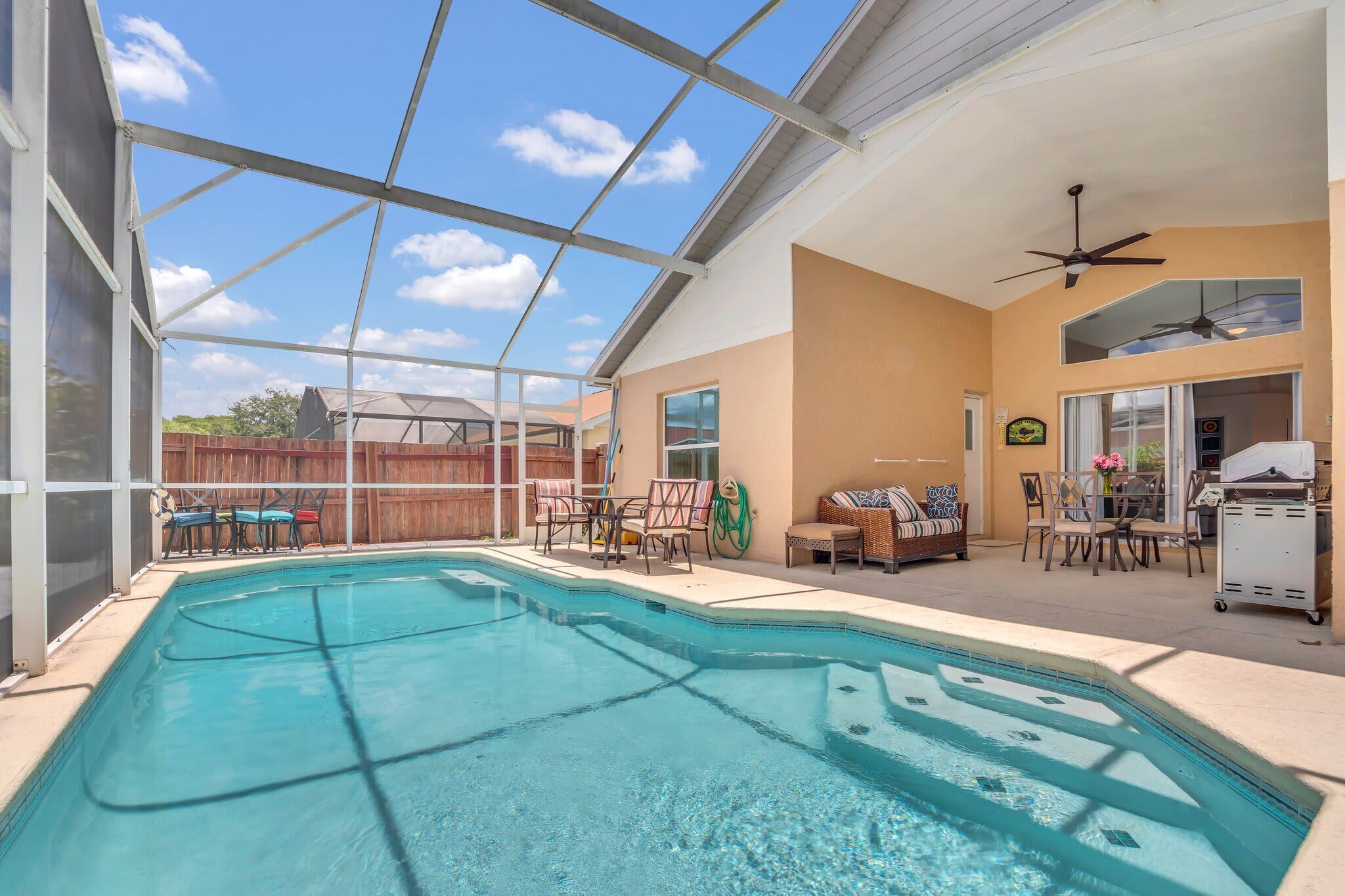 Upstay - Big Home w Pool-Games-BBQ - Near Disney!