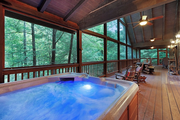 Baignoire à remous extérieure