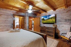 6 Schlafzimmer, BĂŒgeleisen/BĂŒgelbrett, Internetzugang, BettwĂ€sche