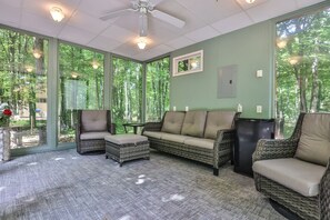 Interior - Luxurious! 4-bedroom home minutes from downtown Minocqua! (Minocqua)